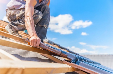 Rénovation de toiture, les étapes essentielles pour un projet réussi